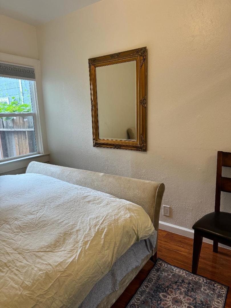 Bumblebee House Apartment Oakland Exterior photo